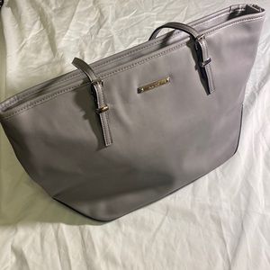 Nine West woman’s satchel bag size 16X11